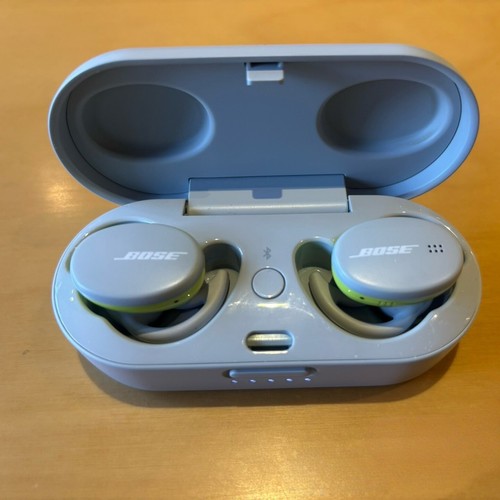 New bose sport earbuds - new,